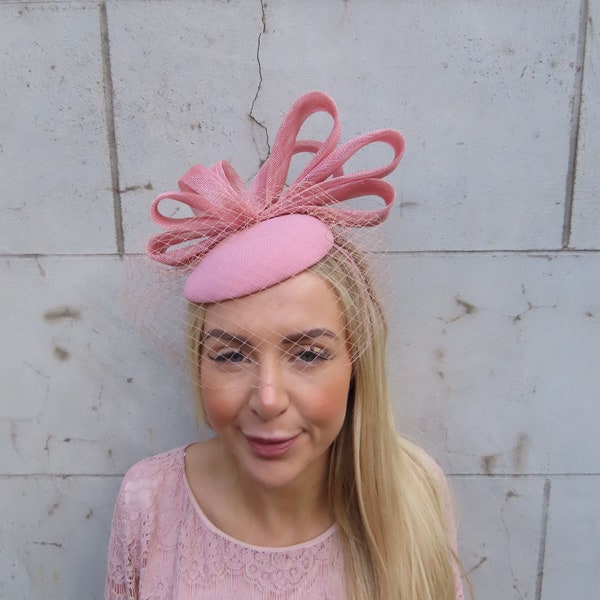 One Off Piece - Dusky Pink Pillbox Hat Birdcage Veil Fascinator Wedding Guest Races Ladies Day Headband Headpiece Rose Blush Pink u12502