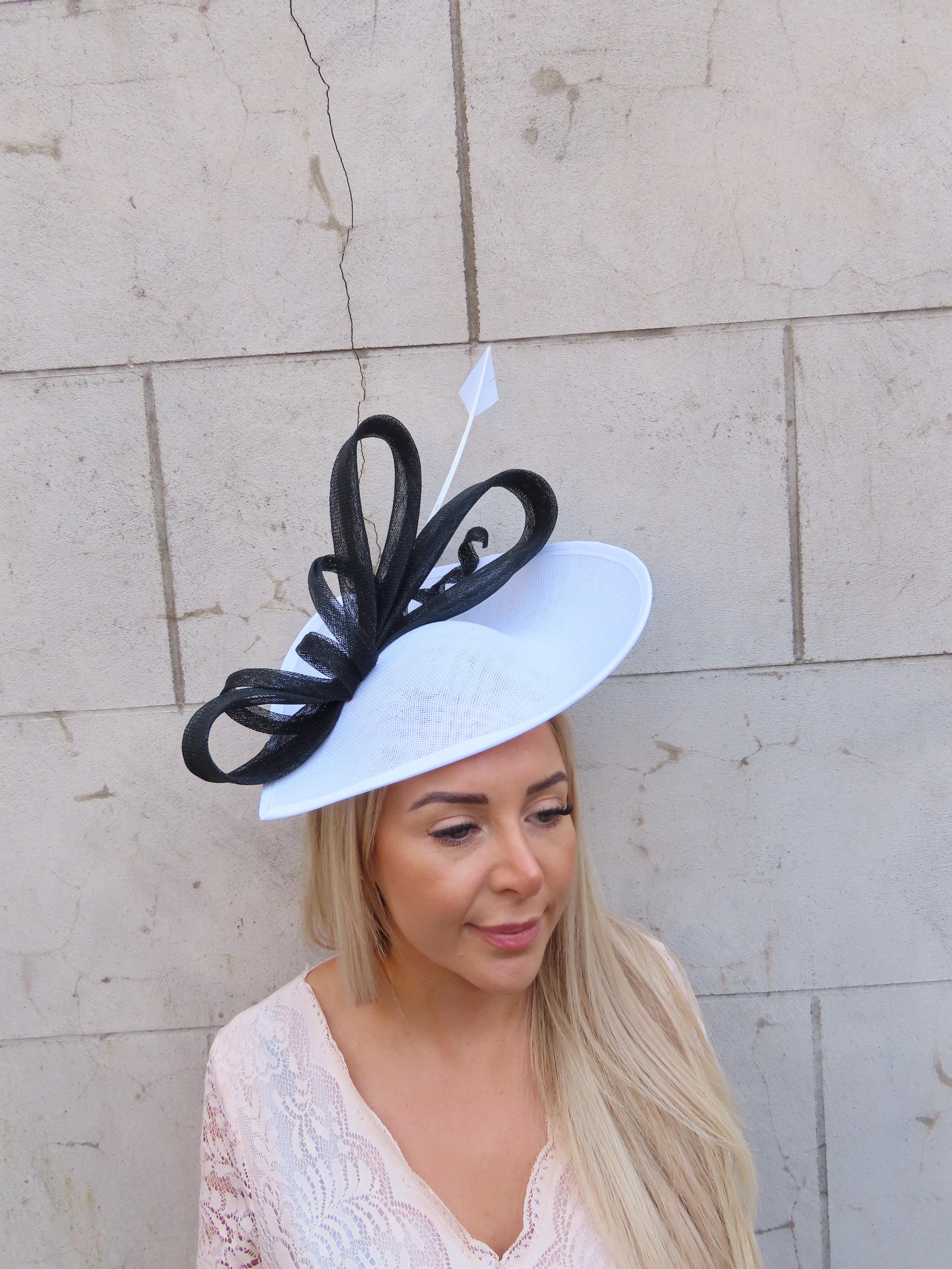 Large Black & White Feather Fascinator Hat Big Teardrop  display picture 2