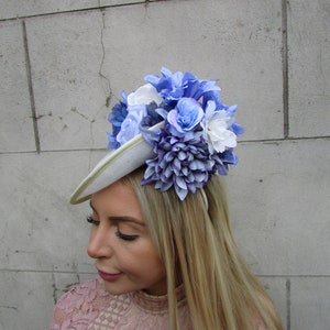 Large Cream & Cornflower Light Blue Rose Flower Fascinator Disc Hat Hatinator Races Headpiece Floral Wedding or-98 image 3