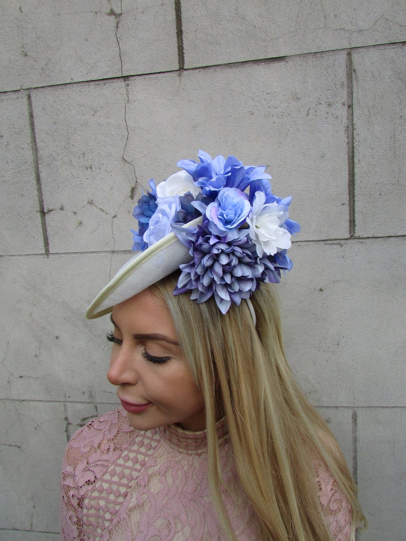 Large Cream & Cornflower Light Blue Rose Flower Fascinator Disc Hat Hatinator Races Headpiece Floral Wedding or-98 image 3
