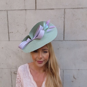 One off Piece Large Sage Green Lavender Lilac Feather Straw Style Hat Fascinator Wedding Guest Races Disc Headband Hatinator Big u11404