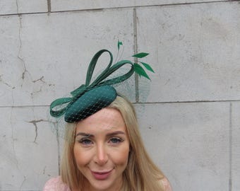 One off piece - Dark Green Short Birdcage Veil Velvet Fascinator Pillbox Hat Bottle Green Headband Wedding Guest Headpiece u11310