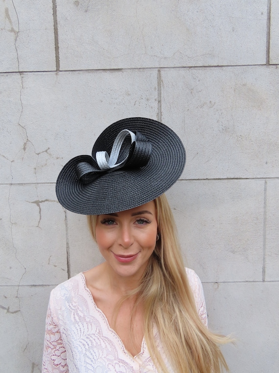 One off Piece Large Black & Light Grey Feather Straw Style  display picture 1
