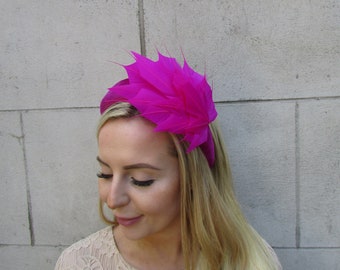 NEW Fuchsia Hot Pink Statement Feather Velvet Padded Headband Fascinator Headpiece Wedding Guest Hairband Halo Ladies Day Races u1p