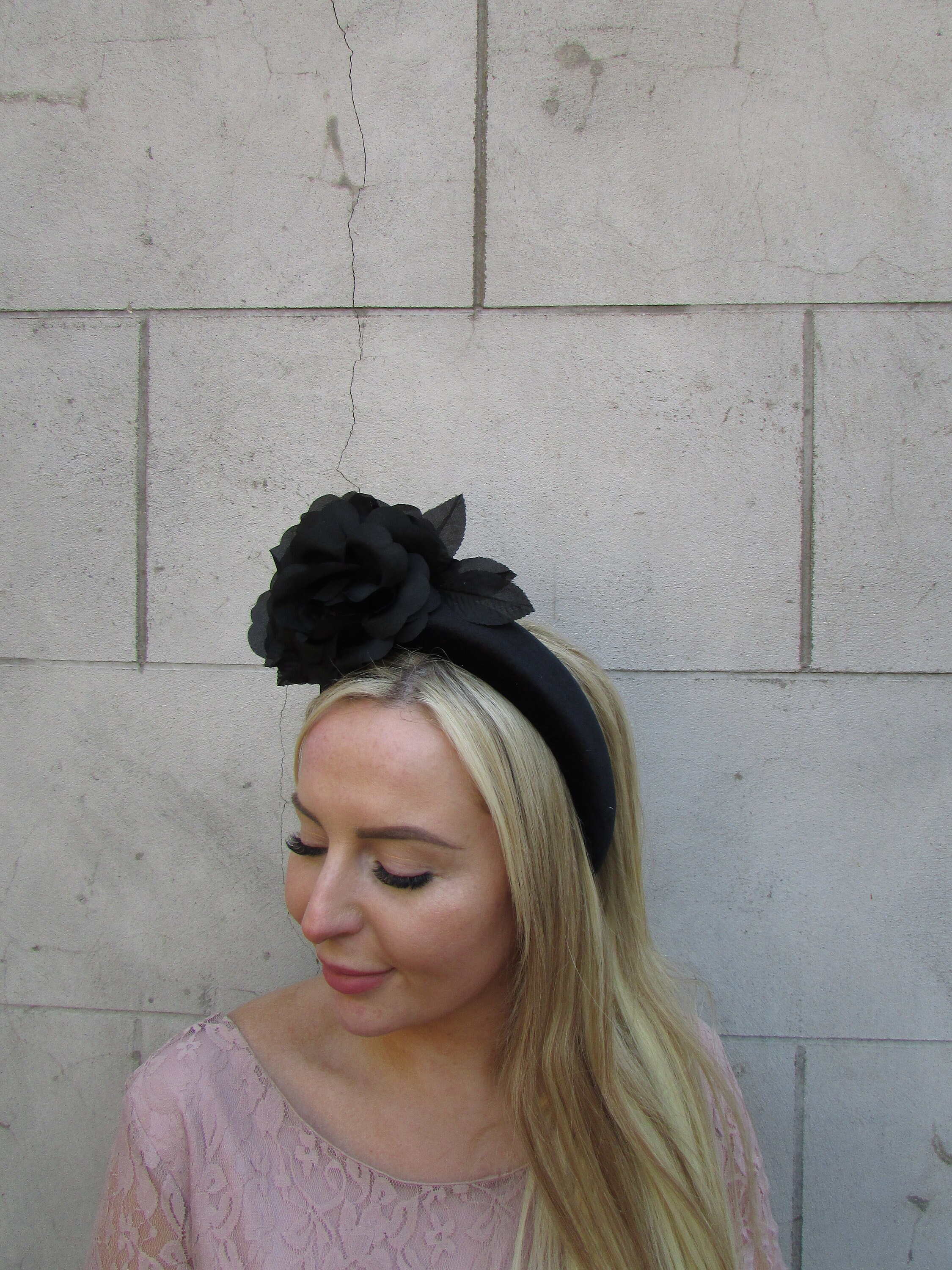 Adjustable Cream & Black Rose Headband w/ White Charm Amazon.com: ShariRose White Floral Lace Headband for Women  main image 3