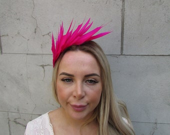 Magenta Hot Pink Fuchsia Feather Fascinator Races Wedding Guest Headpiece Hairband Alice Band Headband Ladies Day Hatinator Cerise u12808