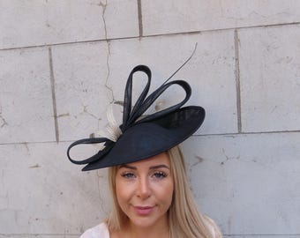 Vintage Whittall Shon Black and Gold Fascinator US One Size  display picture 2