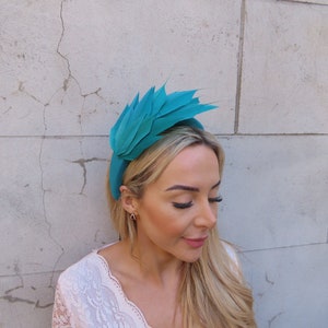 Jade Teal Turquoise Blue Green Feather Padded Headband Fascinator Races Wedding Guest Halo Crown Spiky Feather Ladies Day Headpiece u10505