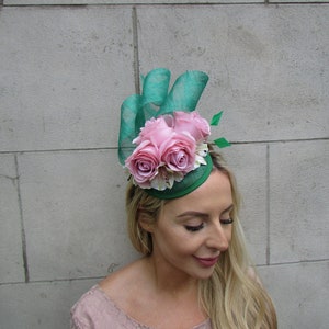 Emerald Green Light Blush Pink Rose Lily Flower Feather Hat Fascinator Wedding Races Hair Headpiece Sinamay SH-43