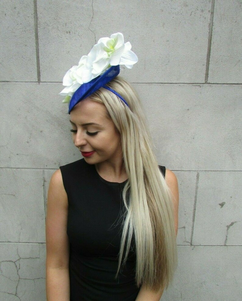 Koningsblauwe crème orchideebloem schotel schijf hoed Fascinator Races bruiloft 7255 afbeelding 2