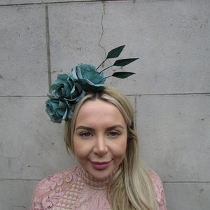 Bottle Green Feather Flower Fascinator Headband Headpiece Floral Races Hair Wedding Guest Hairband Dark Emerald Green u12603