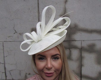 Large Cream Feather Fascinator Disc Hat Saucer Big Races Wedding Headband Hatinator Headpiece C1h