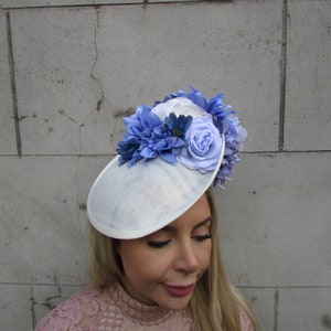 Large Cream & Cornflower Light Blue Rose Flower Fascinator Disc Hat Hatinator Races Headpiece Floral Wedding or-98 image 2