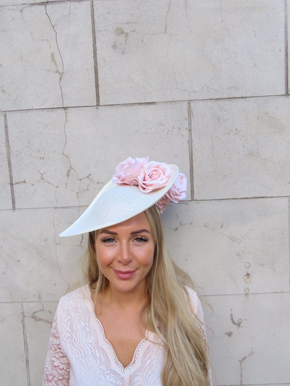 Elegant Pink Women\'s Hat with Decorative Flower Floral Derby Hat: White Flower Tea Party Hat, Bride Photo  main image 4