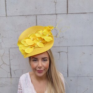 One off Piece Large Yellow Orchid Flower Straw Style Hat  display picture 3