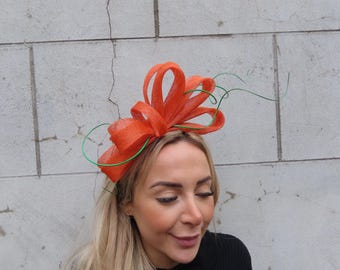 Elegant Green & Orange Feather Fascinator Headpiece Emerald Green and Orange Feather Fascinator Hat - Wedding  main image 4
