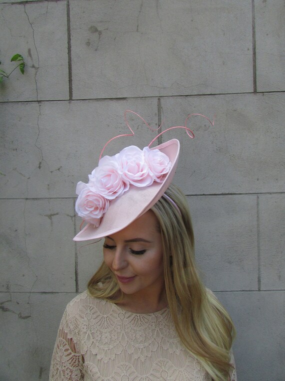 Large Light Blush Feather Flower Teardrop Fascinator Hat  display picture 1
