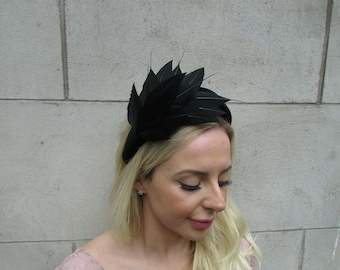 Diadema con plumas negras, diadema acolchada de terciopelo, tocado para bodas, carreras, diadema Halo u1p