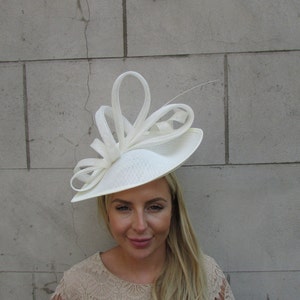 Large Cream Feather Teardrop Fascinator Hat Headband Hatinator Races Wedding Hairband c1g