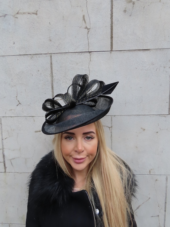 Large Black & Gold Disc Sinamay Feather Saucer Feather Hat  display picture 1