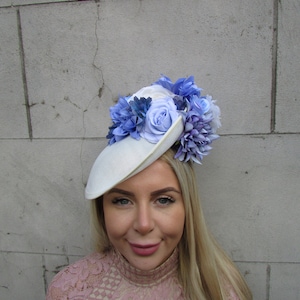 Large Cream & Cornflower Light Blue Rose Flower Fascinator Disc Hat Hatinator Races Headpiece Floral Wedding or-98 image 1