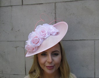 Tocado grande con forma de lágrima y flores de plumas en color rubor claro, para bodas, carreras, floral, Ascot, color rosa pálido o 14