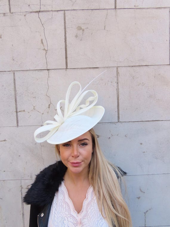 Large Cream Statement Hatinator Fascinator Disc Hat Races  display picture 2
