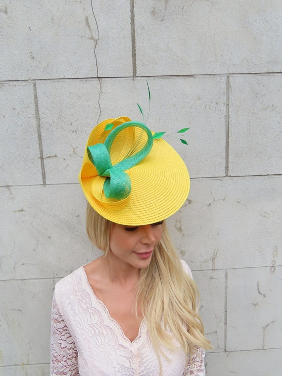 One off Piece Large Yellow & Emerald Green Feather Straw  display picture 3