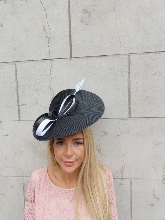 One off Piece Large Black & White Feather Flower Straw Style  display picture 1