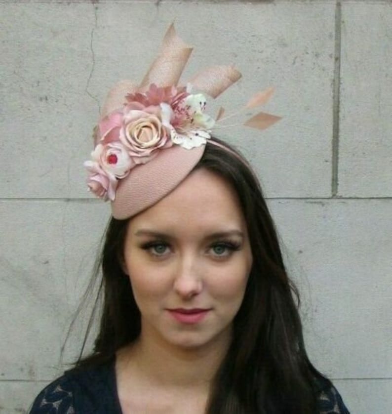 Sale Nude /& Blush Light Pink Flower Feather Hat Fascinator Races Wedding Hair 9023C297