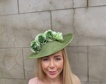 Grande cappello a forma di goccia con fiore verde oliva cachi, fascia per capelli da cerimonia, copricapo da invitato a nozze, verde salvia e muschio u11002 uu