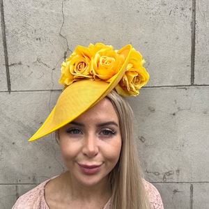 Large Yellow Teardrop Fascinator Hat Flower Wedding Big Races Headpiece Hatinator Floral Headband Hairband Ascot Aintree u10107