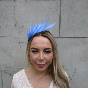 Light Cornflower Blue Feather Fascinator Races Wedding Guest Headpiece Hairband Alice Band Headband Ladies Day Hatinator Cornflower u12808