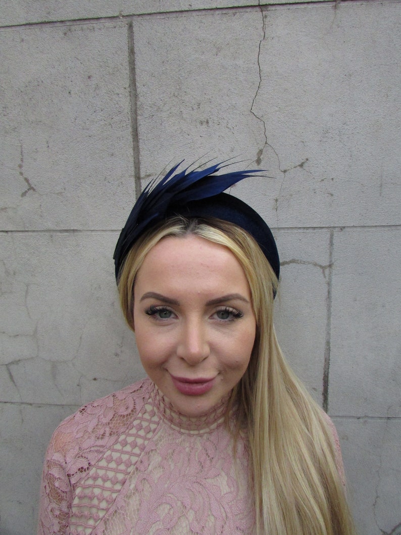 Navy Blue Feather Velvet Padded Headband Fascinator Headpiece Hat Wedding Guest Races Hairband Hair Band Halo Midnight Blue Cheltenham u1p image 1