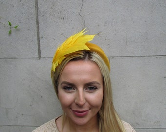 New Mustard Yellow Feather Padded Headband Fascinator Races Wedding Halo Crown Spiky Feather Hair Band Headpiece u10205