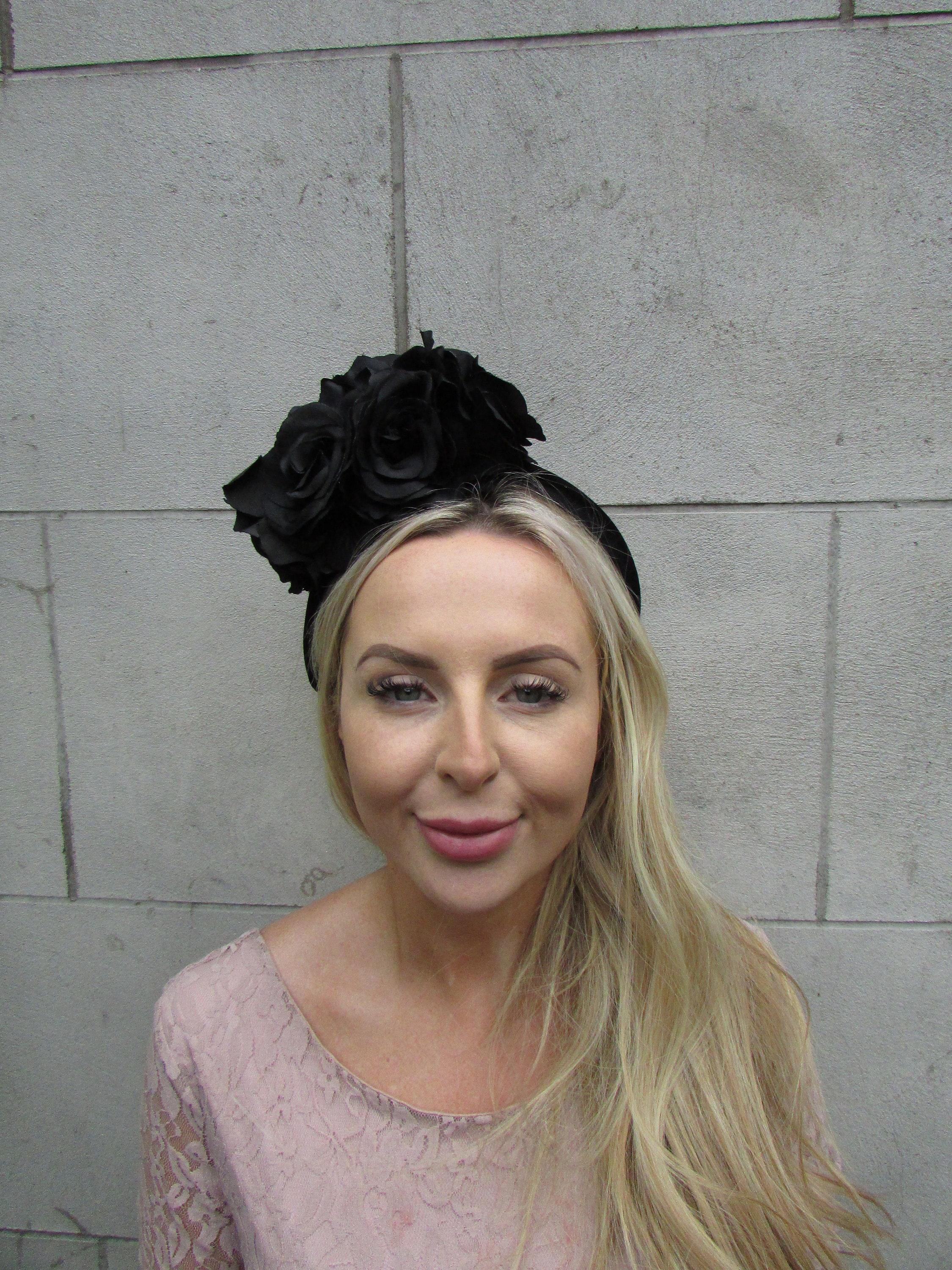 Adjustable Cream & Black Rose Headband w/ White Charm Amazon.com: ShariRose White Floral Lace Headband for Women  main image 4