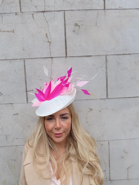 Cream & Hot Light Pink Magenta Feather Fascinator Hat Disc  display picture 1