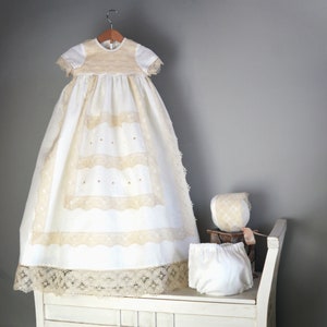 JORDAN.Nb to 18M.Baby BOY CHRISTENIG Gown.Linen&Bobbin lace.Naming day.Baptism.Christening.Dedication.Blessing.Heirloom.luxury gown, spanish