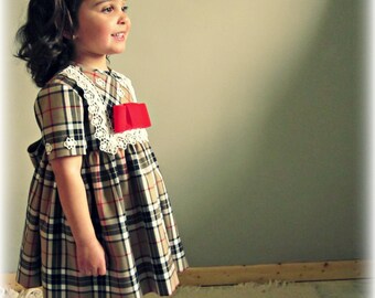 Edin.(NB to 6 Years(+)).Baby/Toddler/girl outfit.Dress for special occasion or daily use.Unique.Fully handmade in Spain.Guipur,Velvet.Lace