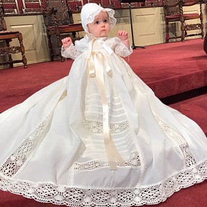 MARTA Baby baptism Gown.Nb-18M.Unisex.christening clothing.Special celebration.Christening gown.christening wearNaming day.Blessing.Heirloom imagem 2