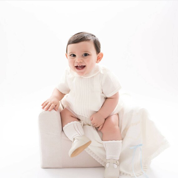 Pelele de niño sale