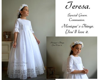 TERESA Girl COMMUNION Dress. Imperial batiste and lace. Create your OWN communion outfit + 6 years old girl. Special finished and design.