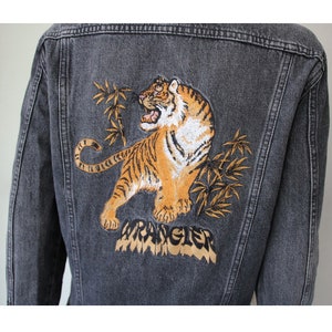 WRANGLER Denim Gray Jacket Women&#39;s Embroidered Jacket Medium Size