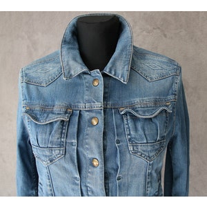 WRANGLER Denim Blue Jacket Women&#39;s Jacket Small Size