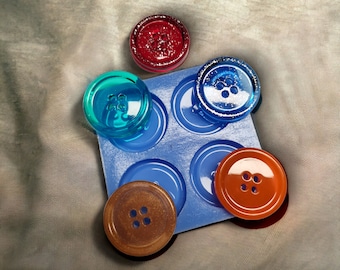 Creative variety: Handmade silicone mold for unique round buttons Flexible & detailed Crafting fun made from German silicone 002