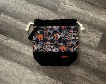 Bolsa para proyectos de tejido con estampado de brujas, de lona de algodón con cordón ajustable.