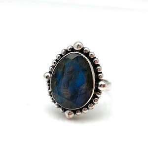 Labradorite Silver Ring Size 9 - Silver Labradorite Ring - Blue Labradorite Ring - Blue Labradorite Stone Ring - Bali - 925 Sterling Silver