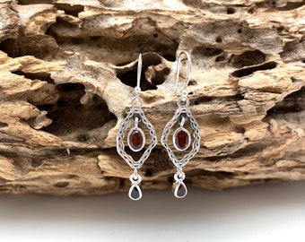 Garnet Dangly Silver Earrings / Braided Rope Garnet Earrings / Multi Stone Garnet Earrings / Natural Garnet / January Birthstone / 925