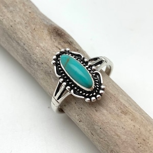Vintage Turquoise Silver Ring - Small Oval Southwest Turquoise Ring - Turquoise Vintage Ring - Turquoise  925 Silver - Size 6, 7, 8, 9, 10