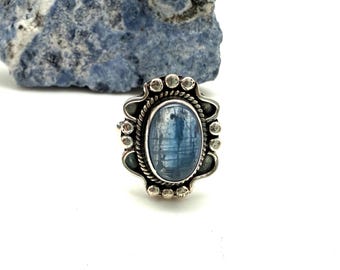 Kyanite Ring size 8 // Blue Kyanite // Artisan Southwestern // Sterling 925